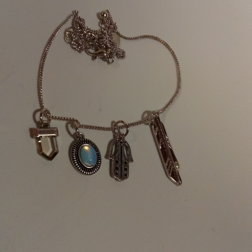 Neclace